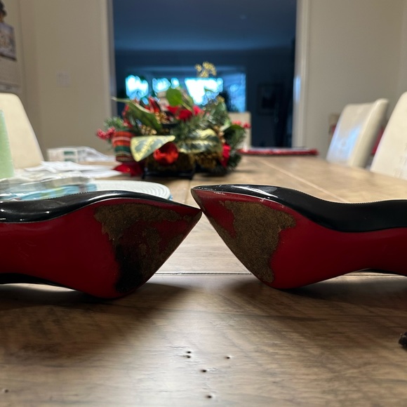 Louboutin  “So Kate” patent calf leather. - Picture 6 of 9